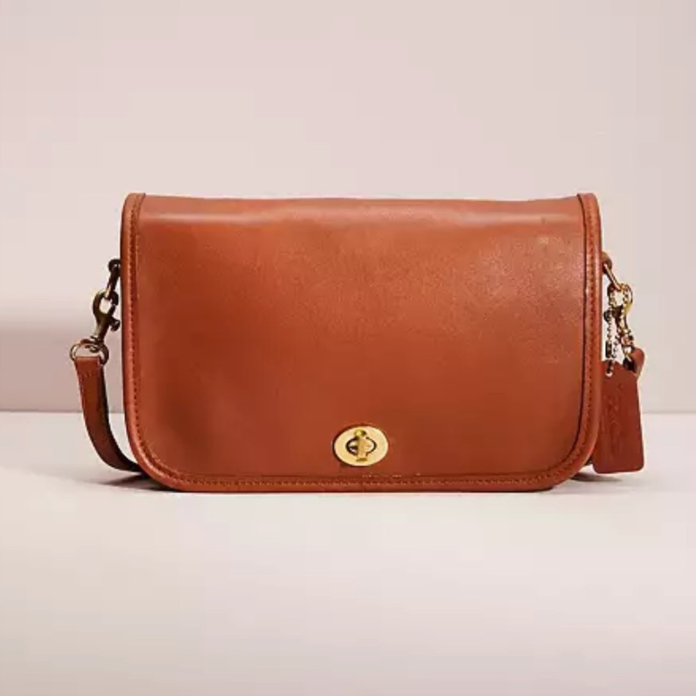 Vintage Coach Pocket Purse 9755 British Tan